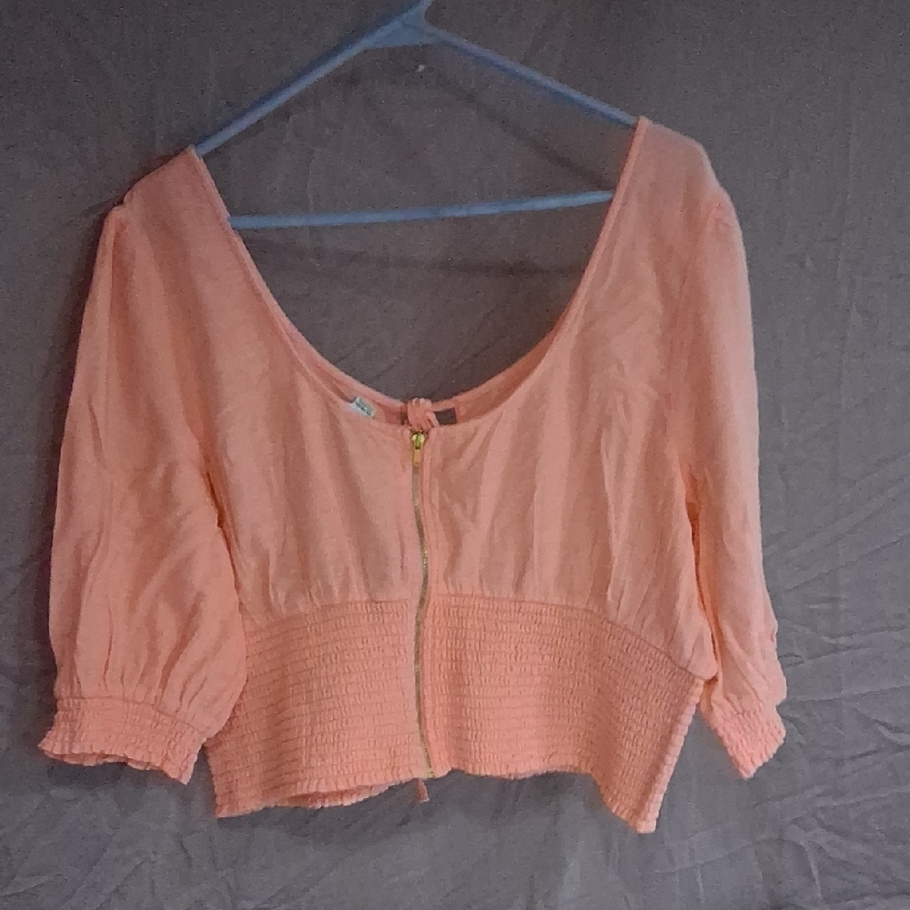 American Eagle Outfitters Pink Puff Sleeve Cropped Blouse